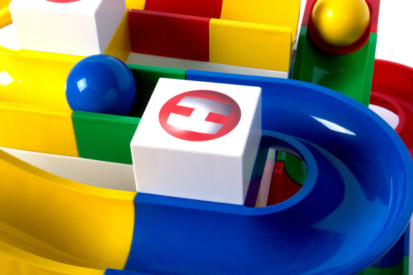 Universele Hubelino knikkerbaan.