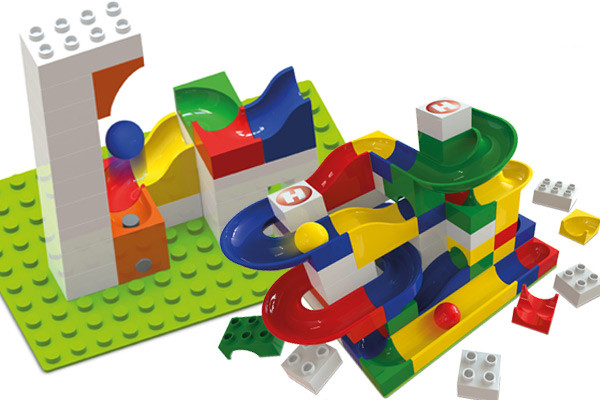 Combinatie pakket met onderdelen en katapul.