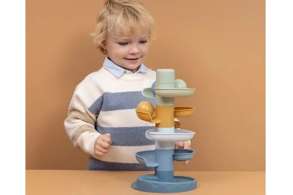 Afmeting: 18x18x30 cm